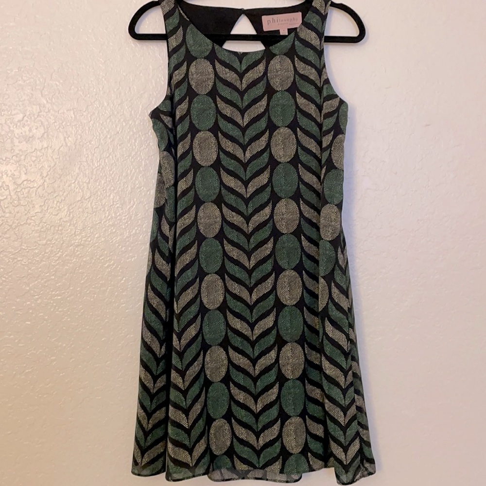 Green sleeveless summer dress